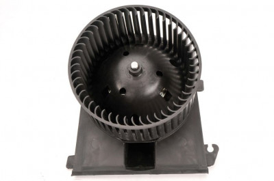 Electromotor, ventilatie interioara VW PASSAT Variant (3B5) (1997 - 2001) TOPRAN 109 899 foto