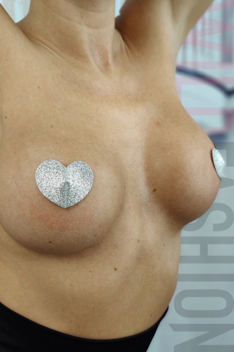 TE169-6 Accesorii pentru sani in forma de inima cu sclipici