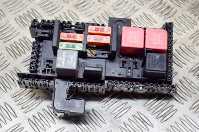 Modul panou de siguranțe MERCEDES-BENZ GLC C253 2017 OEM: 529881F08,A2059068501 13999344 foto