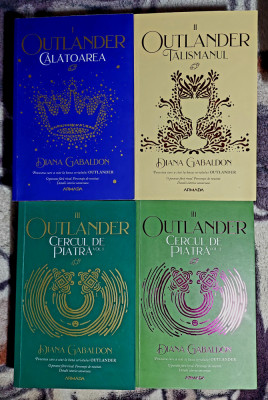 Outlander - Diana Gabaldon Volumele 1; 2 si 3 cu doua carti foto