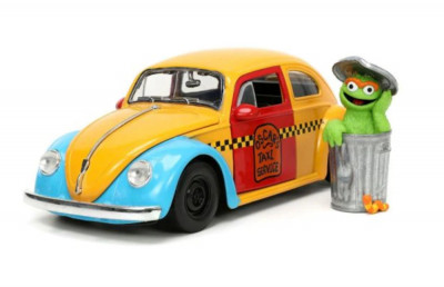 Set Macheta Vw Beetle 1959 cu figurina Oscar The Grouch, 1/24, Jada, +8 ani foto