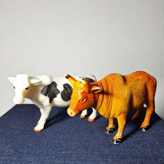 Set jucarii, 2 figurine din plastic - Vaca si Taur, figurine animale domestice