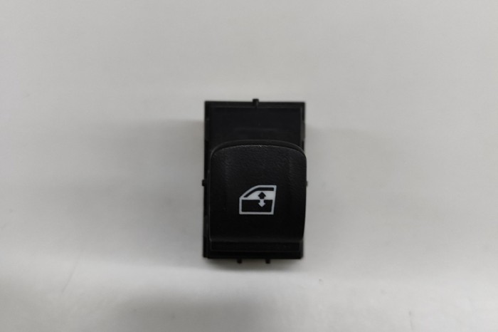Buton geam ușă dreapta spate BMW X3 G01, F97 2019 OEM: 9327031 30389668