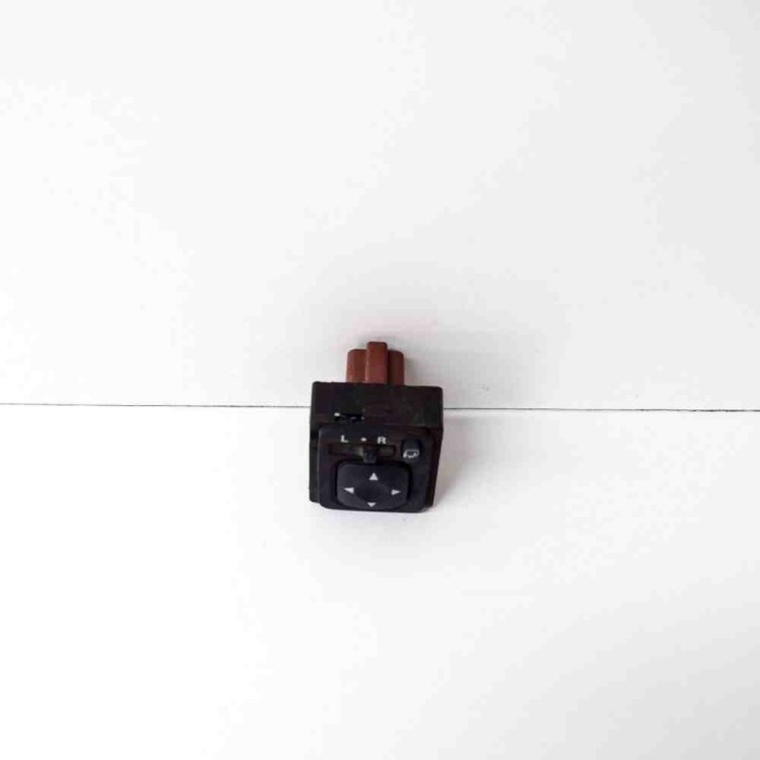 Comutator de reglare oglinda MITSUBISHI PAJERO III V7_W, V6_W 2004 OEM: 183569 | 14506601