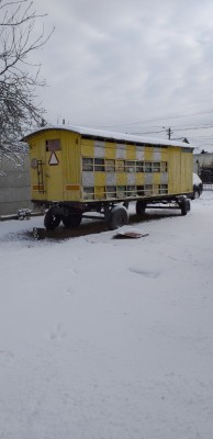 V&amp;acirc;nd pavilion apicol 36 stupi verticali foto