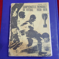 carte Campionatele Mondiale de fotbal 1930-1974