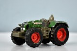 Macheta Siku - tractor - deteriorat, 1:64, Matchbox