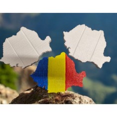Harta Rom&acirc;niei din polistiren, pentru pictat, 22 cm