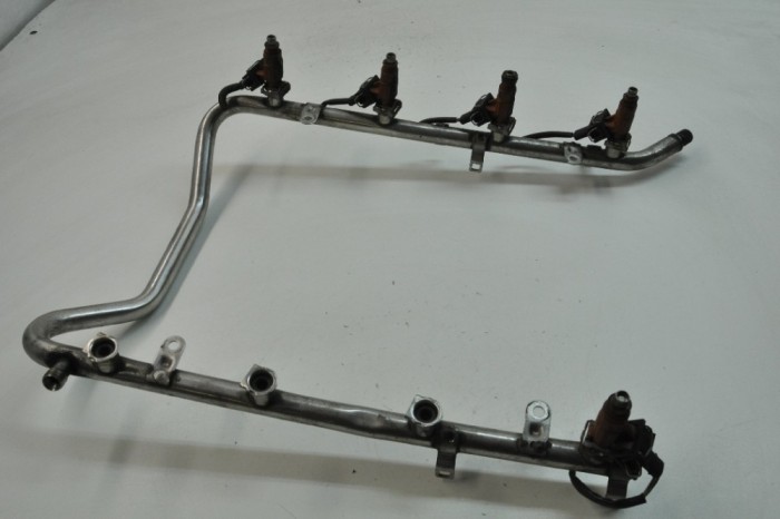 Rampa de combustibil dreapta MERCEDES-BENZ S Coupe C215 2004 OEM: 0280156016A1130780249 1998673