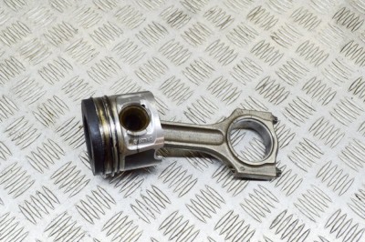Piston BMW 3 E90 2008 OEM: 7803033,7807345 13821742 foto