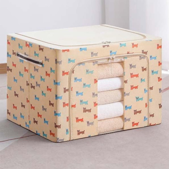 Cutie depozitare pliabil&Auml;, 66l, p&Atilde;&cent;nz&Auml; oxford, 50x40x33 cm, fereastr&Auml; transparent&Auml;, 2 u&Egrave;i fermoar, cadru metalic, imprimeu c&Auml;&Egrave;elu&Egrave;, bej