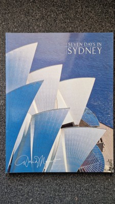 SEVEN DAYS IN SYDNEY foto