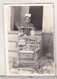 bnk foto Fetita cu papusi