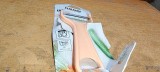 Fackelmann &ndash; Curățător de legume 14 cm &bdquo;Petrecere de vară&rdquo; 2 buc