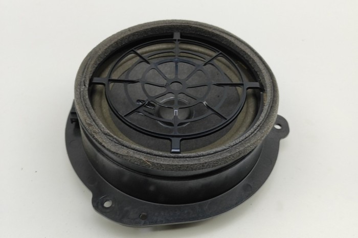 Difuzor ușă dreapta spate AUDI A4 Avant 8W5, B9 2017 OEM: 8W5035411 30378450