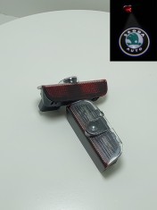 Set 2 Proiectoare Logo Led Pentru Portiere Skoda Superb 2009 2020 foto