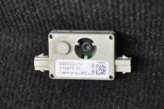 Amplificator de antena BMW 3 E90 2006 OEM: 6990090 2005595