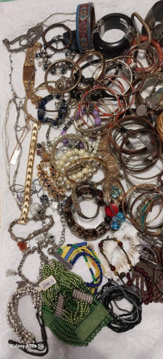 Lot vintage de 2,5 kg bratari