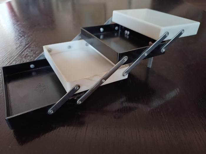 NI4 Cutie rabatabilă din plastic cu mai multe compartimente JOIL Reșița