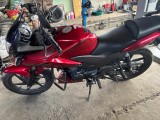 Motocicletă Honda și Suzuki