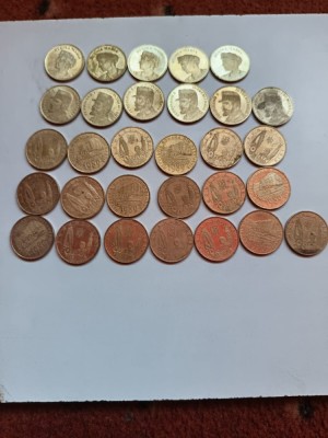 V&amp;acirc;nd monede de 50 de bani de colecție foto