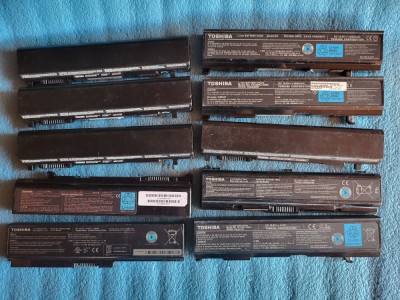 lot 10 baterii laptop TOSHIBA - diverse modele - foto