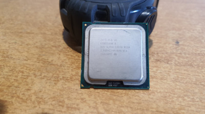 CPU PC Intel Pentium D 915 SL9DA 2,80 GHz foto