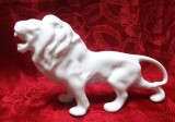 STATUETA FIGURINA BIBELOU PORTELAN LEU 24 CM