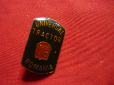 Insigna Universal Tractor UTB ,metal si email ,h=2,3cm foto