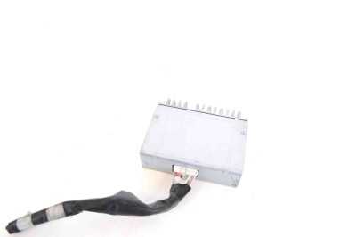 Amplificator de sunet TOYOTA PRIUS _W3_ 2012 OEM: 86100-47100 foto