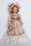 Papusa rochie victoriana inaltime 50 cm, portelan, palarie de colectie + umbrela