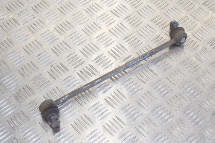 Bieleta stabilizatoare dreapta față JAGUAR E-PACE X540 2018 OEM: BJ32-3B438-AC 13248660