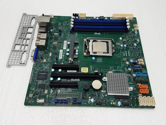 Placa de baza server Supermicro X11SSL-F chipset C232 + Procesor Intel Xeon