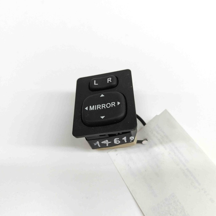 Comutator de reglare oglinda TOYOTA AURIS _E15_ 2008 OEM: 84870-0F010 | 28204855