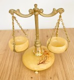 Cantar / Balanta - decorativă / de colectie - alabastru