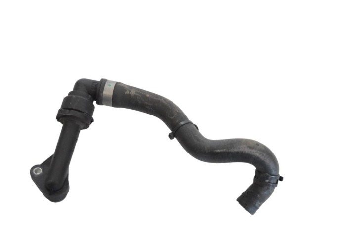 Furtun de lichid de răcire LAND ROVER RANGE ROVER VELAR L560 2017 OEM: G4D3-5H372-BA 19328974