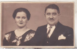 Bnk foto Fotografie barbat cu sotie - Foto Carmen Brasov 1948, Romania 1900 - 1950, Sepia, Portrete