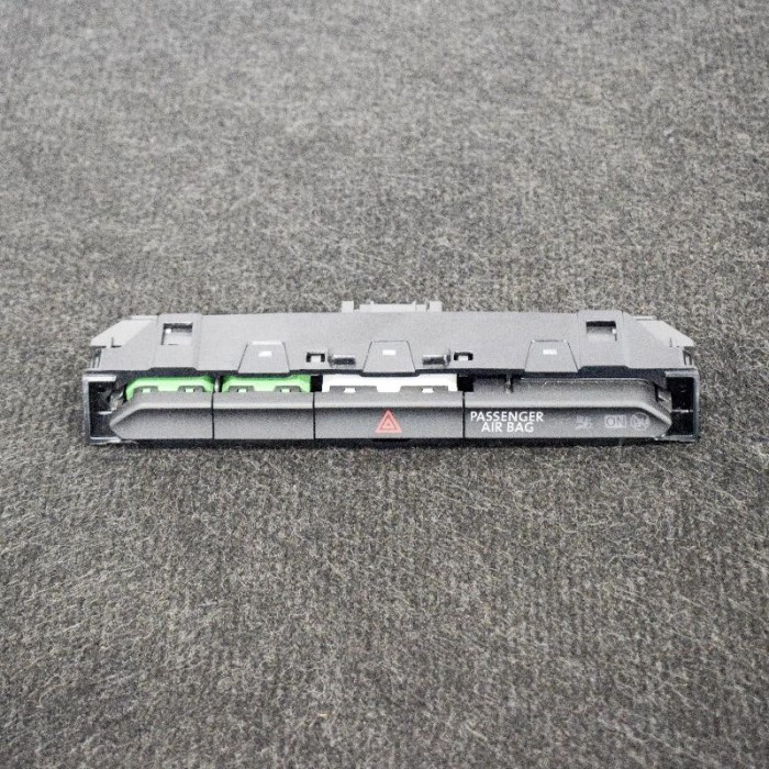 Panou de butoane VW PASSAT B8 3G2 2015 OEM: 3G2853769A | 10388154