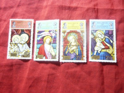Serie Guernsey 1972 Craciun - Pictura- religioasa - Vitralii , 4 valori foto