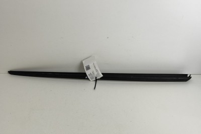 Ornament vertical parbriz dreapta AUDI A6 Avant 4G5, C7, 4GD 2017 OEM: 4G0854328B | 27767877 foto