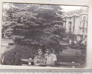 bnk foto Ploiesti - Parcul din centru - Restaurant Berbecul - anii `80 foto
