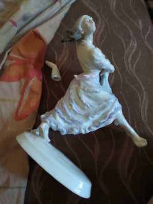 Herendi tiganca dansatoare extrem rar cu defect foto