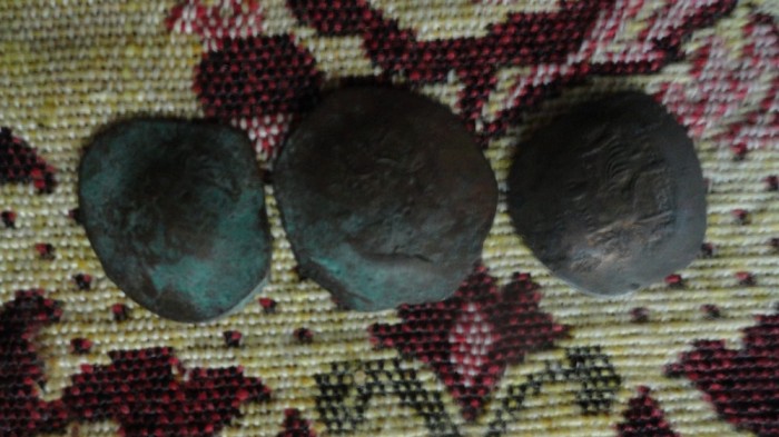 3 MONEDE TRACHI MEDIEVALE