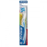 Periuta de dinti manuala Trisa Focus Medium 608610 - NOU