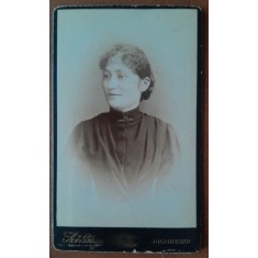 Fotografie tip CDV, femeie, inceput de secol XX