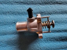 corp termostat si termostat OPEL Astra H - motor Z14XEP foto