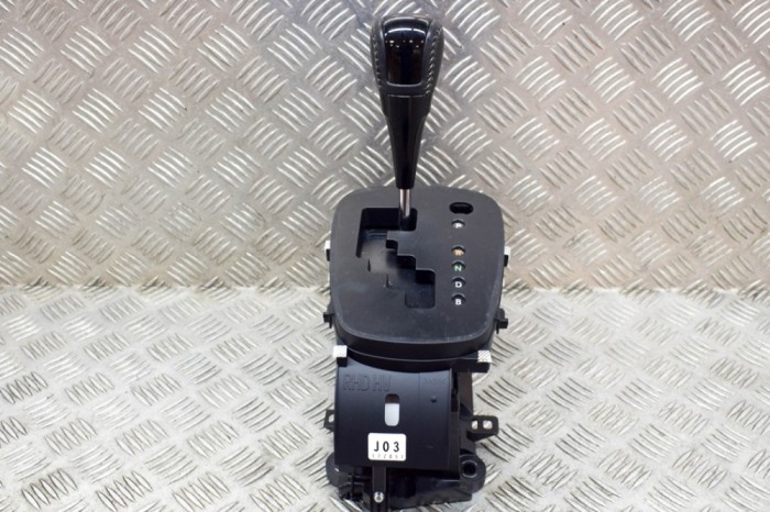 Timonerie cutie de viteze TOYOTA YARIS _P13_ 2018 OEM: Hatchback | 14826266