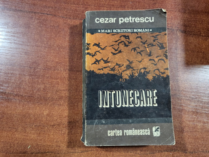 Intunecare de Cezar Petrescu