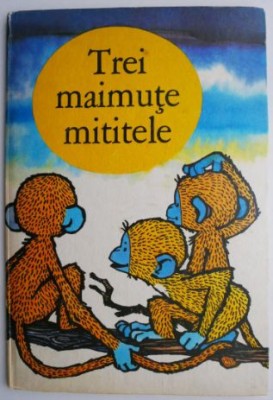 Trei maimute mititele foto