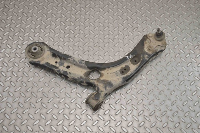 Braț inferior st&acirc;nga față VW PASSAT Variant B8 3G5 2018